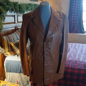Elegant Women's Brown Leather Jacket